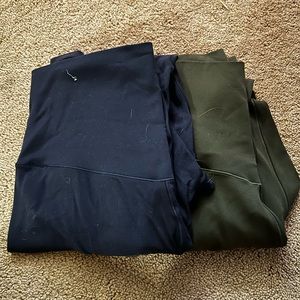 2 Aerie offline pairs of leggings